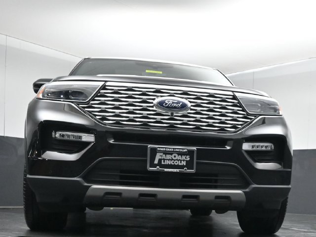 Used 2023 Ford Explorer Platinum w/ Technology Package AWD/4WD image 37