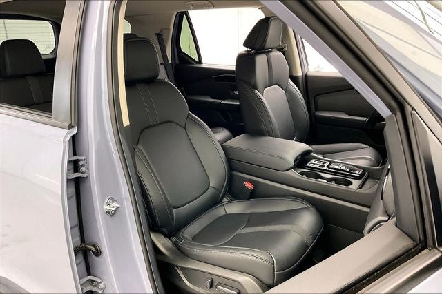 Certified 2026 Honda Passport RTL image 7