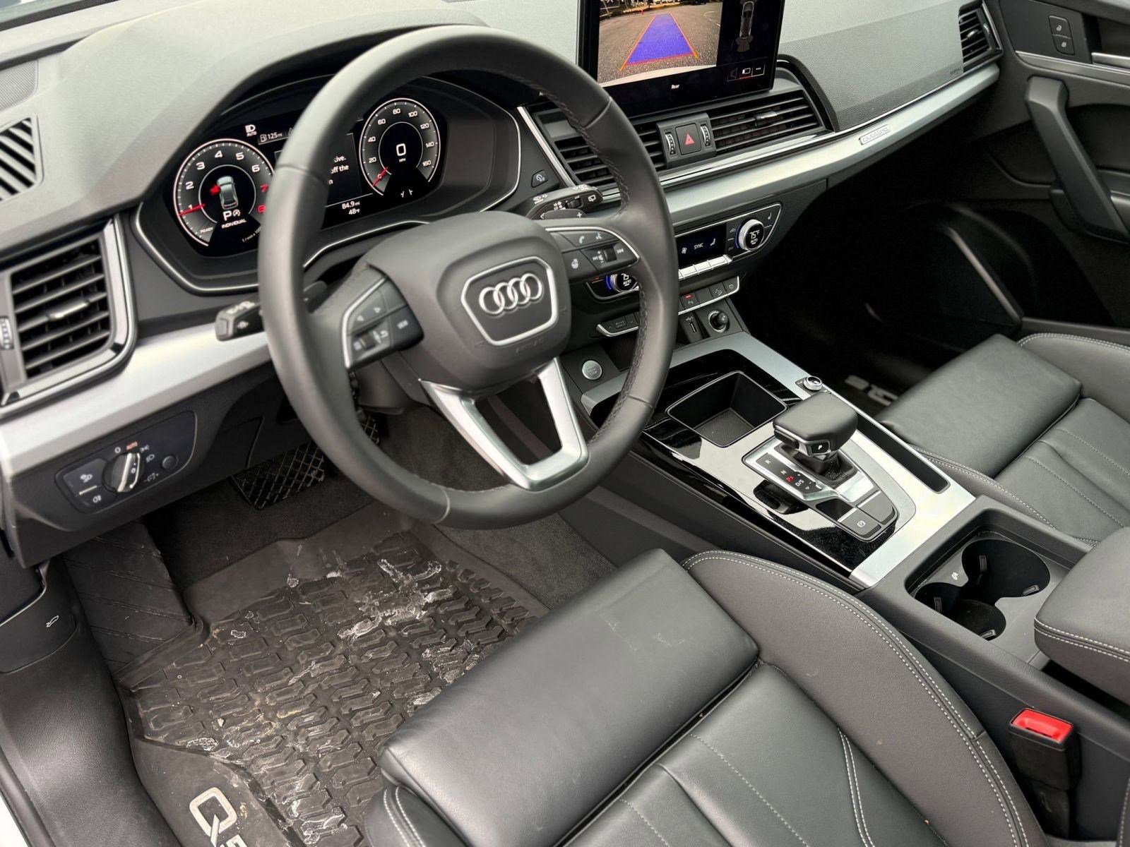 Certified 2025 Audi Q5 2.0T Premium w/ Convenience Plus Package image 4