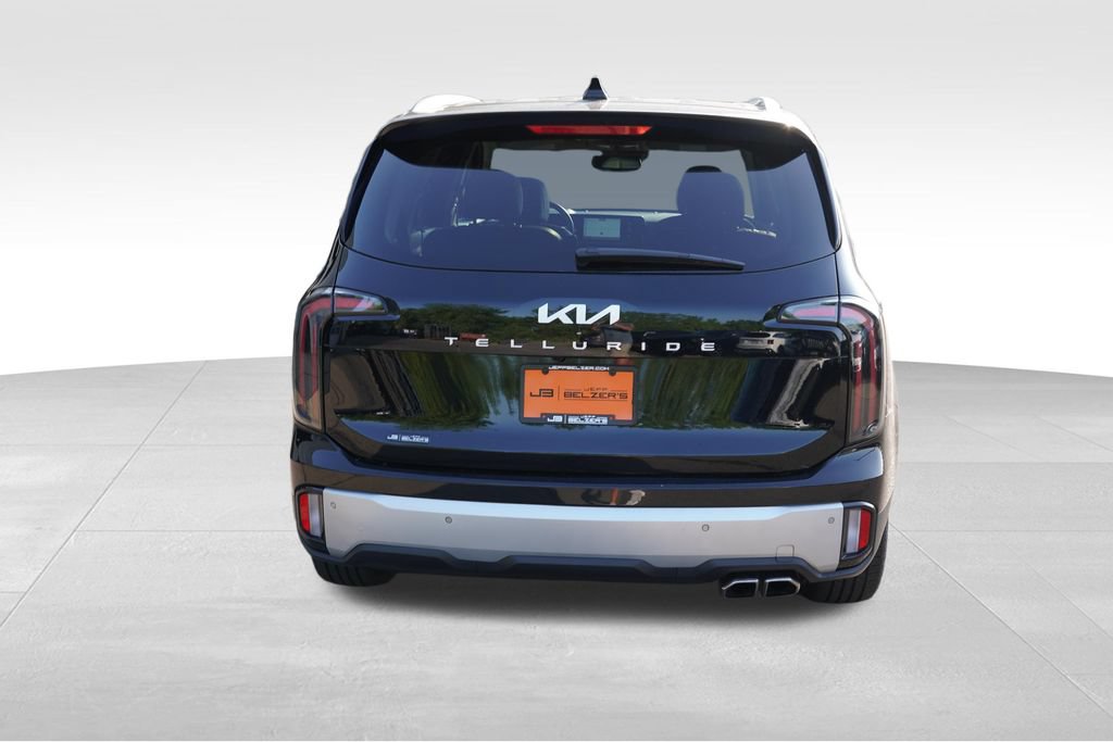 Certified 2024 Kia Telluride EX w/ EX Captain's Chair Package AWD/4WD image 6