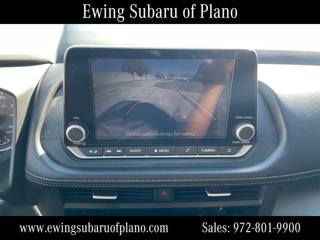 Used 2024 Nissan Rogue SV image 20