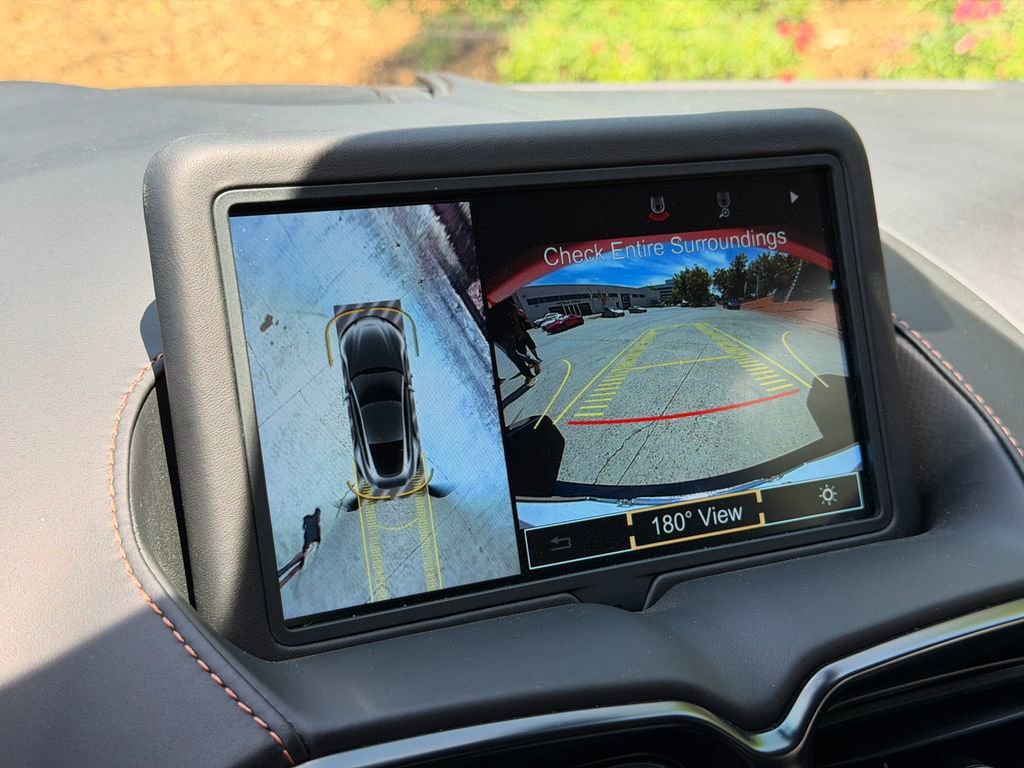 Used 2023 Aston Martin V8 Vantage Roadster RWD image 26
