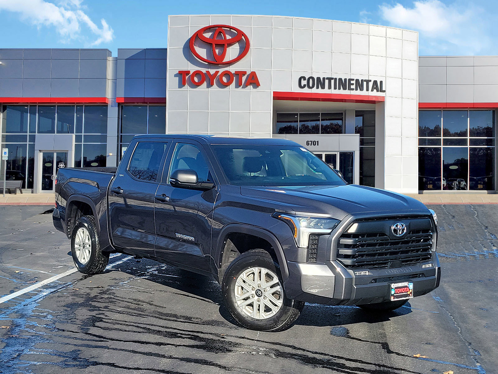 New 2026 Toyota Tundra SR5 w/ SR5 Convenience Package