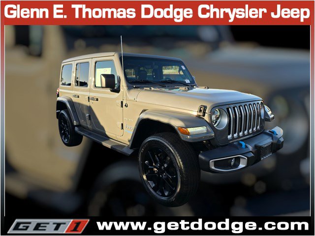 Certified 2022 Jeep Wrangler Unlimited Sahara AWD/4WD image 1