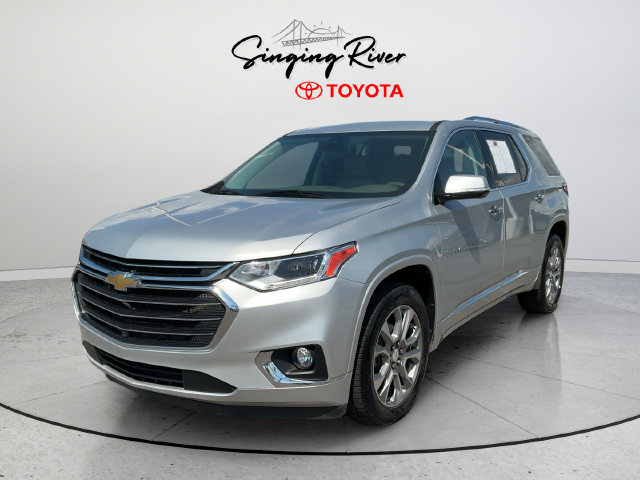 Used 2020 Chevrolet Traverse Premier FWD image 3