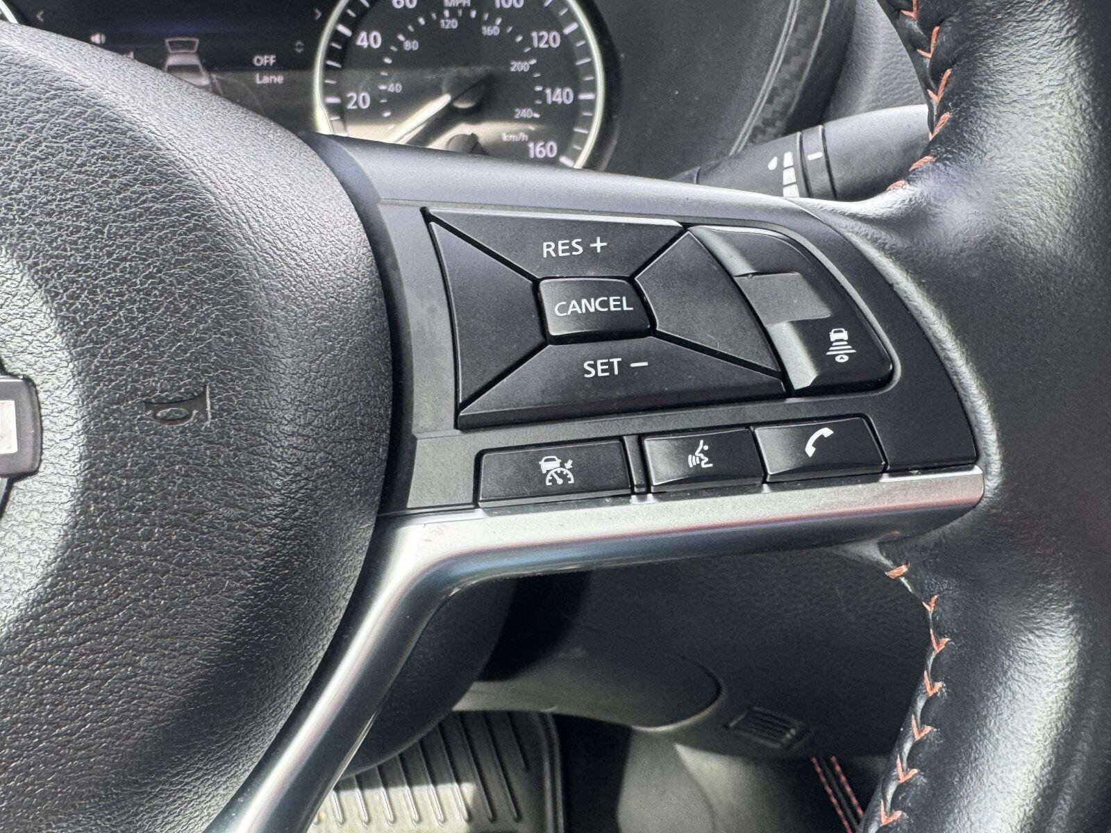 Used 2024 Nissan Sentra SR w/ SR Premium Package FWD image 28