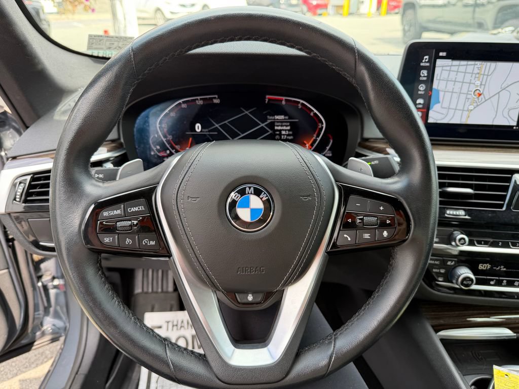 Used 2022 BMW 530i xDrive w/ Convenience Package AWD/4WD image 16