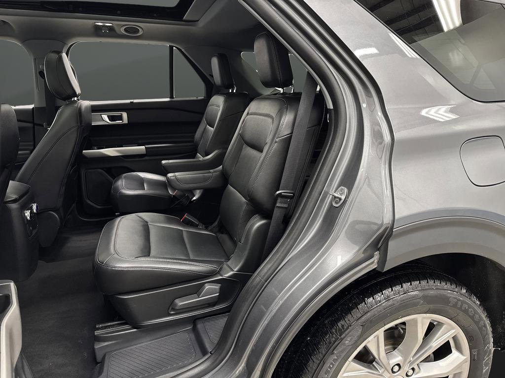 Used 2023 Ford Explorer Limited image 30