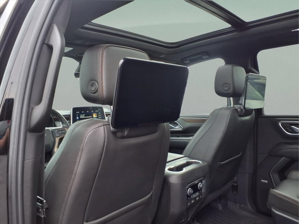Certified 2021 Chevrolet Suburban High Country AWD/4WD image 13