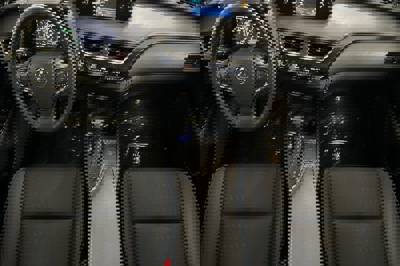 Used 2022 Lexus UX 250h image 3