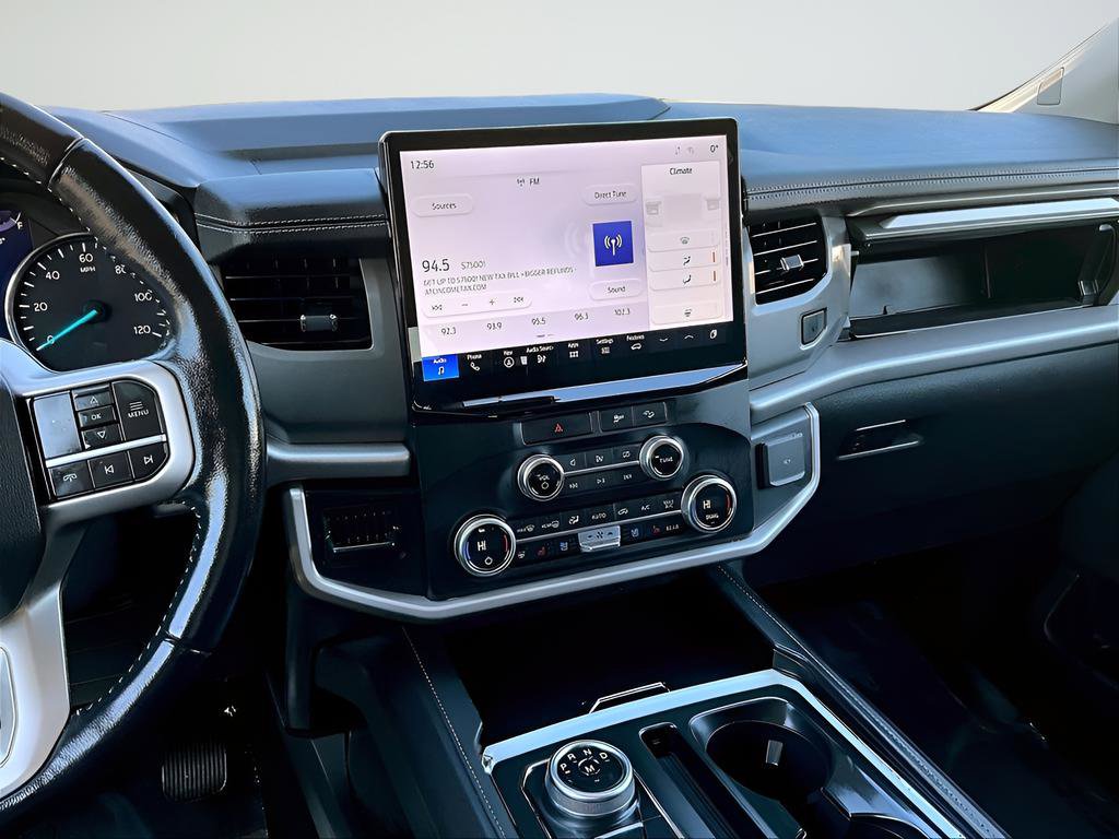 Used 2023 Ford Expedition Max XLT image 12