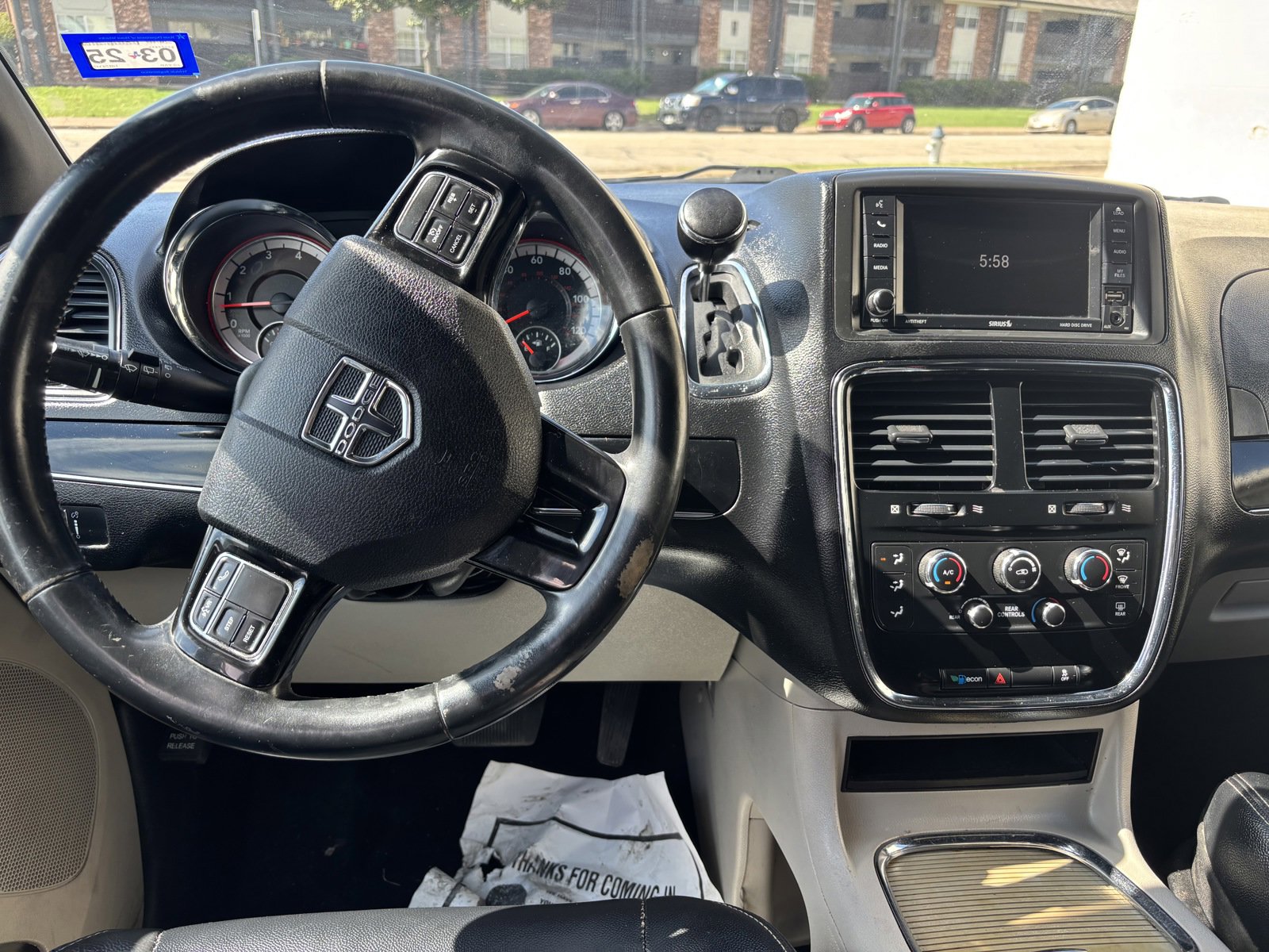 Used 2017 Dodge Grand Caravan SXT image 8