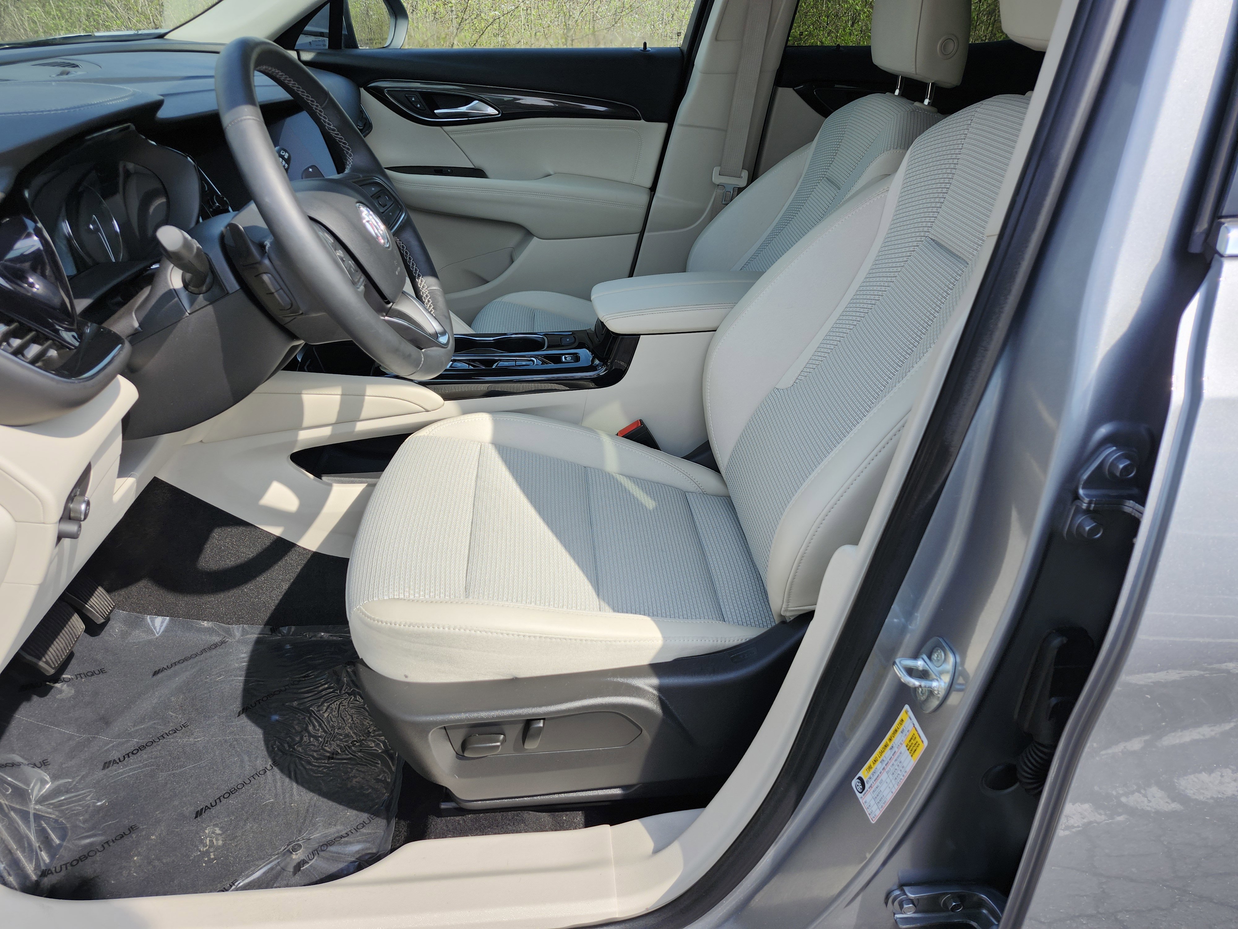 Used 2023 Buick Envision Preferred image 27