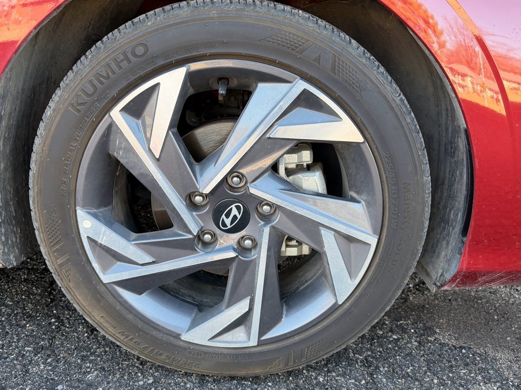 Used 2025 Hyundai Elantra Blue image 9