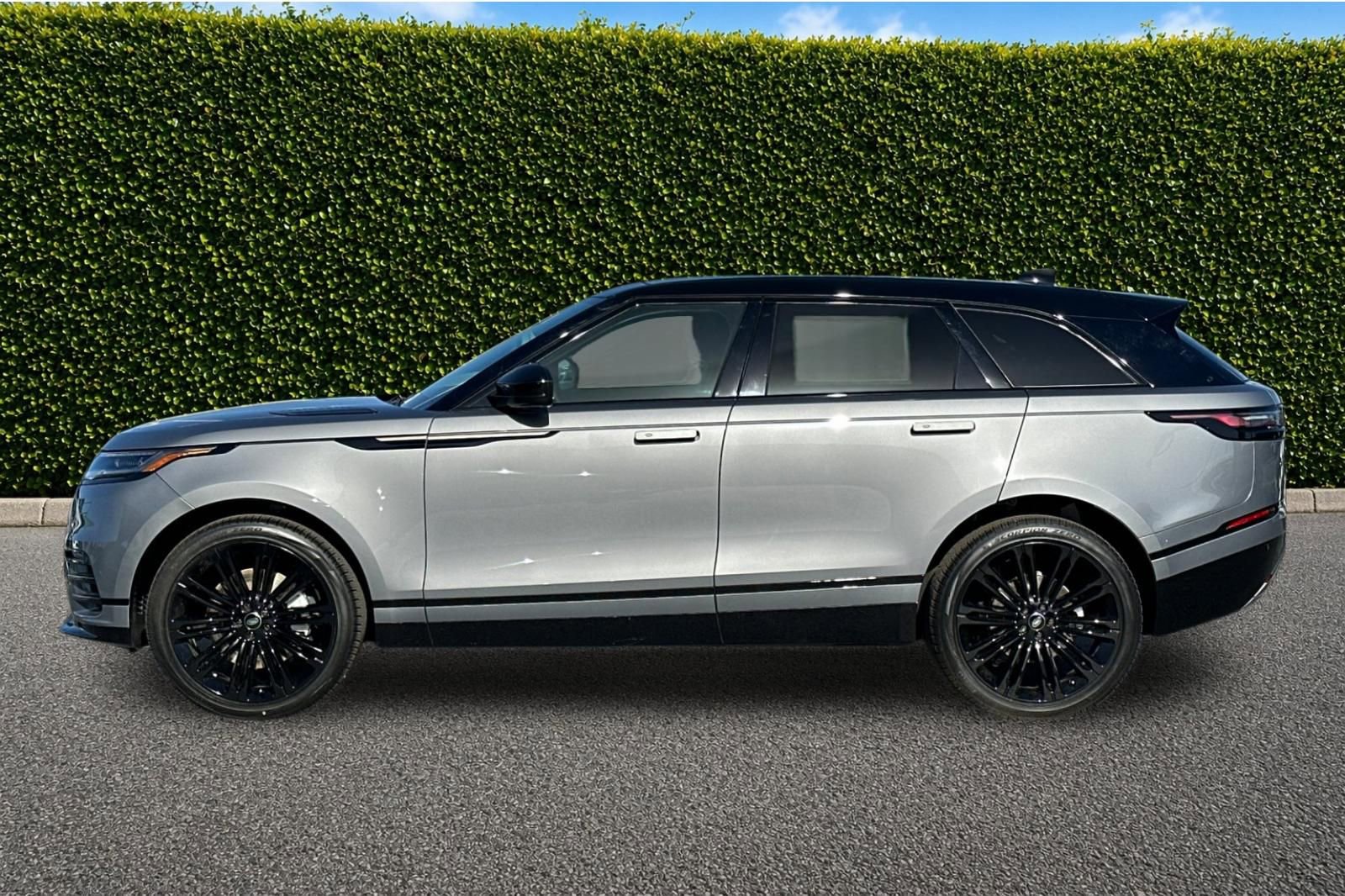 New 2024 Land Rover Range Rover Velar Dynamic HSE AWD/4WD image 3