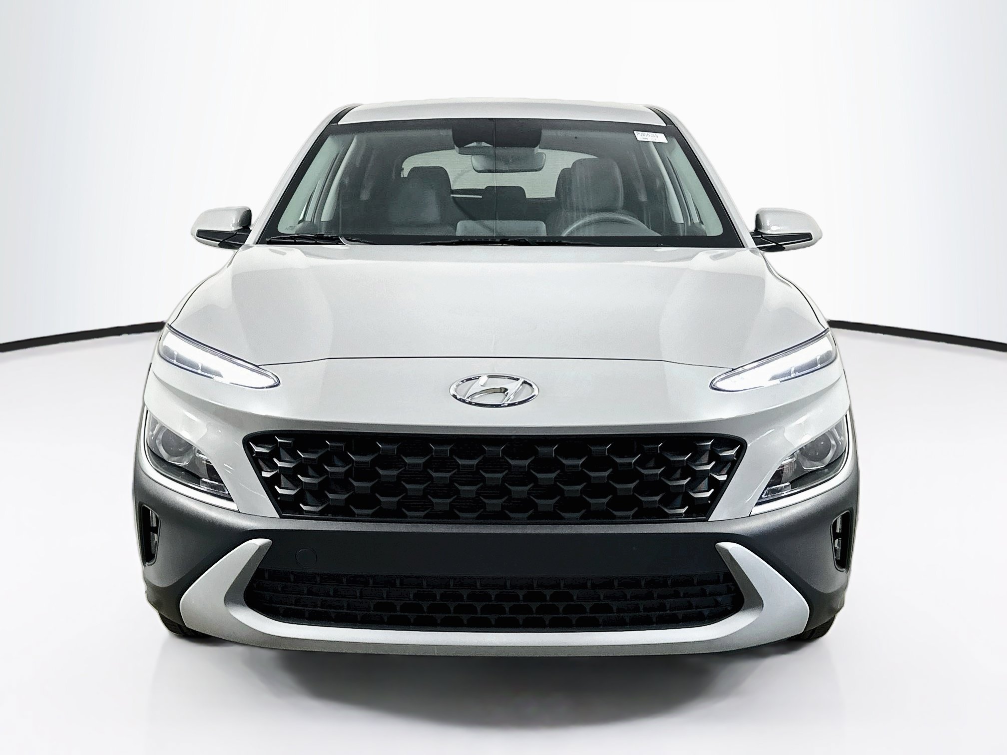 Used 2023 Hyundai Kona SE w/ Cargo Package AWD/4WD image 2