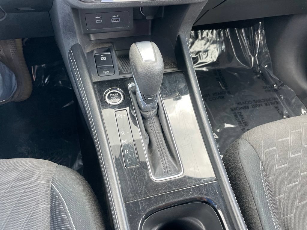Used 2024 Nissan Kicks SV FWD image 11