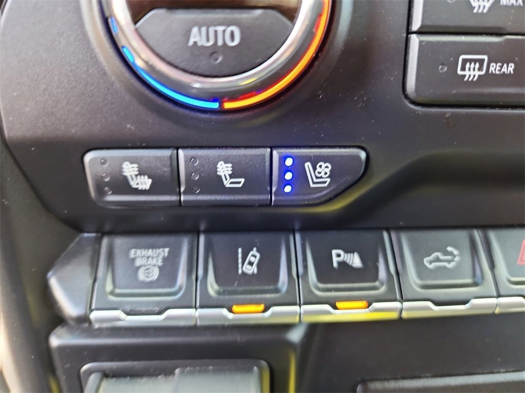 Used 2020 Chevrolet Silverado 2500 High Country w/ Z71 Off-Road Package image 21