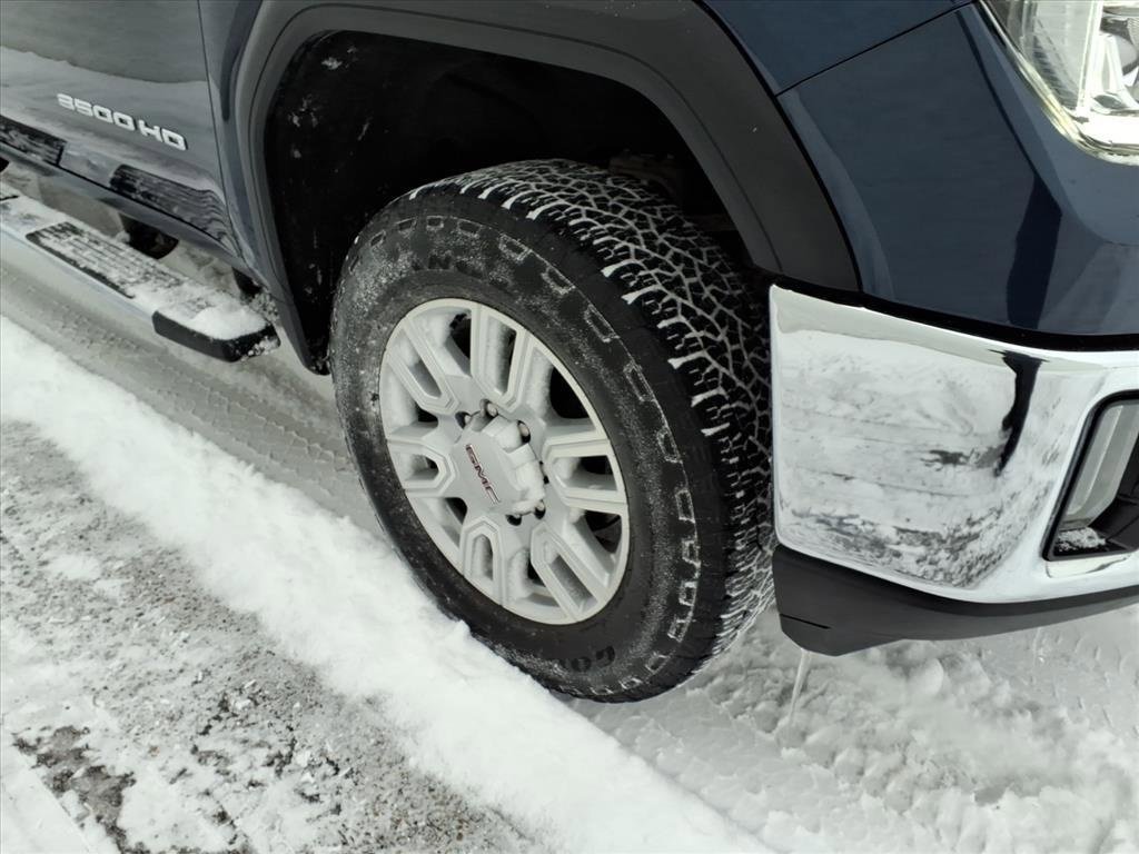 Certified 2022 GMC Sierra 3500 SLT w/ SLT Premium Package image 4