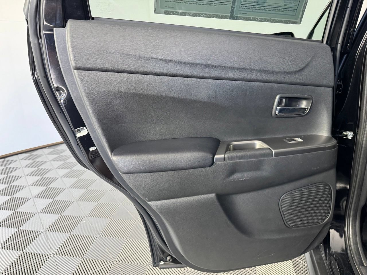 Used 2024 Mitsubishi Outlander Sport SE AWD/4WD image 24