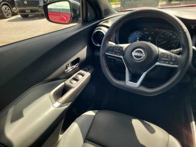 Certified 2023 Nissan Kicks SR w/ SR Premium Package FWD image 16