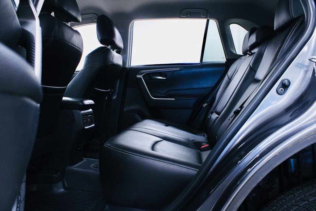 Used 2021 Toyota RAV4 XLE image 23