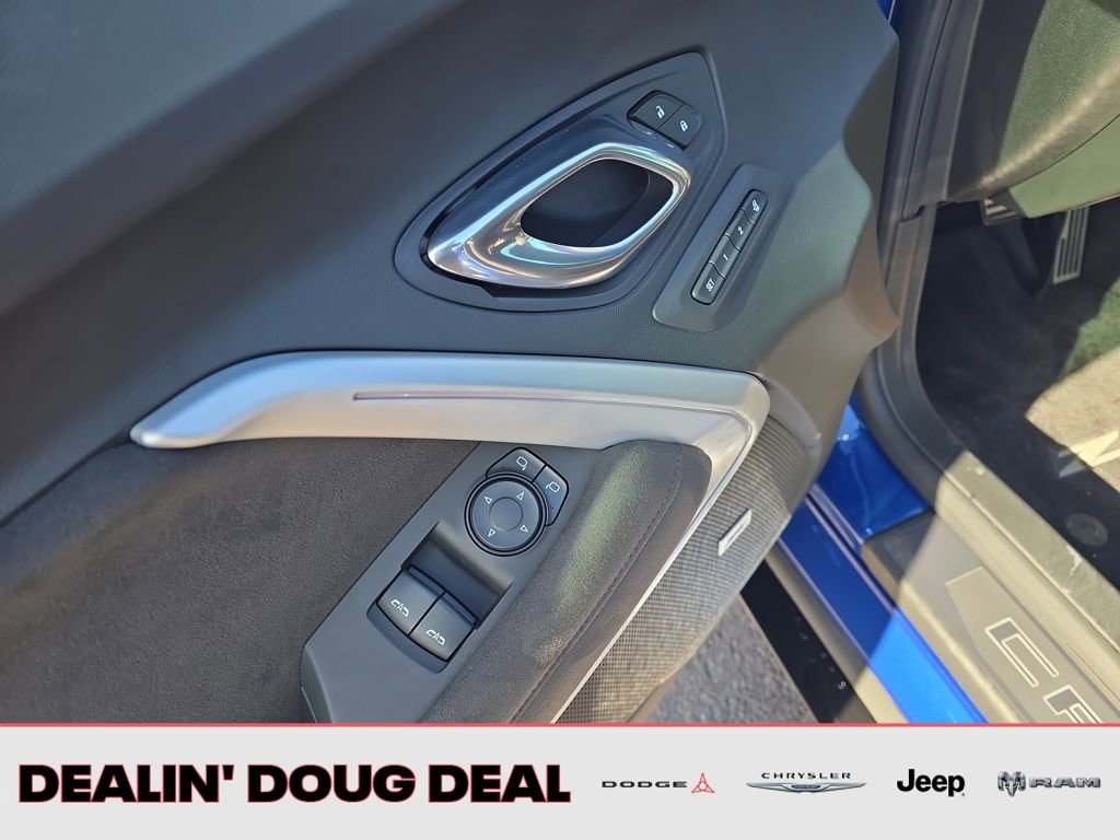 Used 2019 Chevrolet Camaro ZL1 image 11