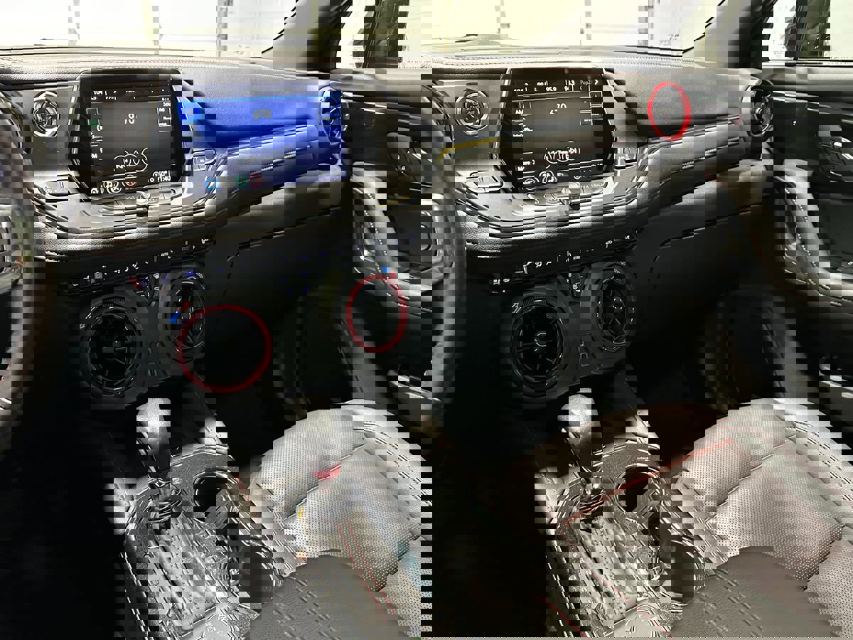 Used 2022 Chevrolet Blazer RS image 35