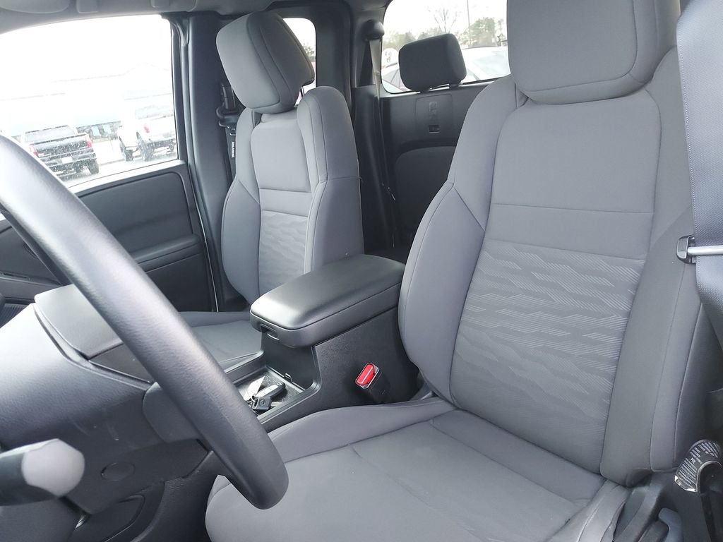 Used 2024 Nissan Frontier S w/ S Utility Package RWD image 17