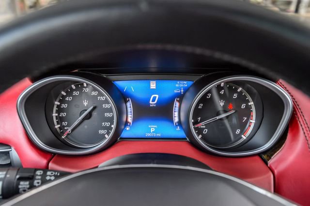 Used 2019 Maserati Levante GranLusso image 18