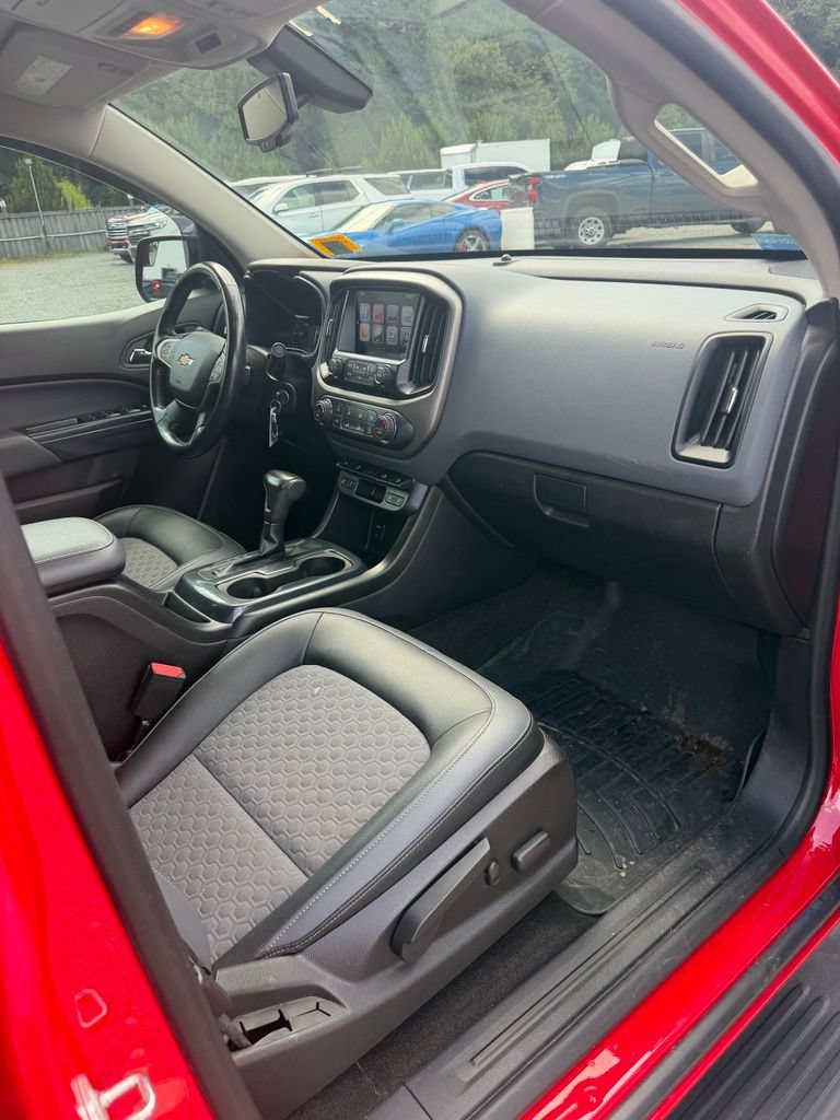 Used 2017 Chevrolet Colorado Z71 AWD/4WD image 17