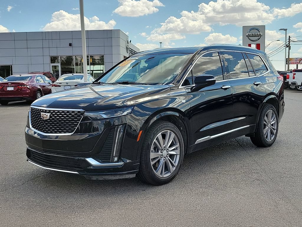 Used 2023 Cadillac XT6 Premium Luxury FWD image 6