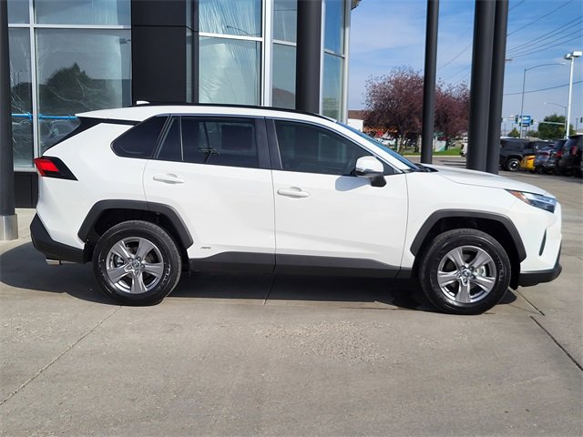 Used 2025 Toyota RAV4 XLE image 43