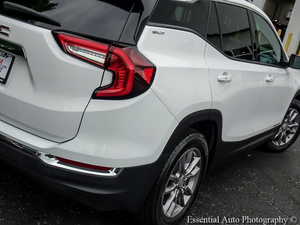 Certified 2022 GMC Terrain SLT w/ Tech Package FWD image 8