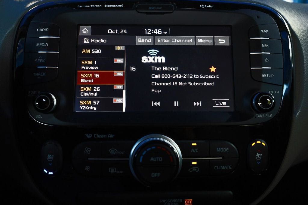 Used 2018 Kia Soul + w/ Primo Package image 24