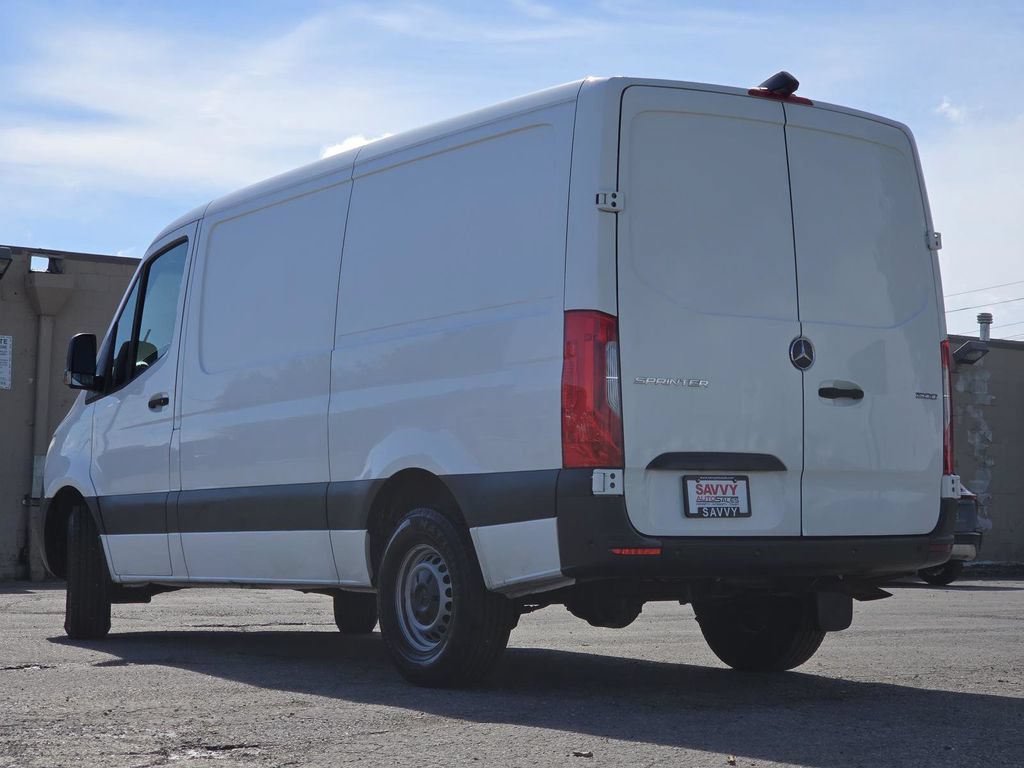 Used 2022 Mercedes-Benz Sprinter 1500 image 14