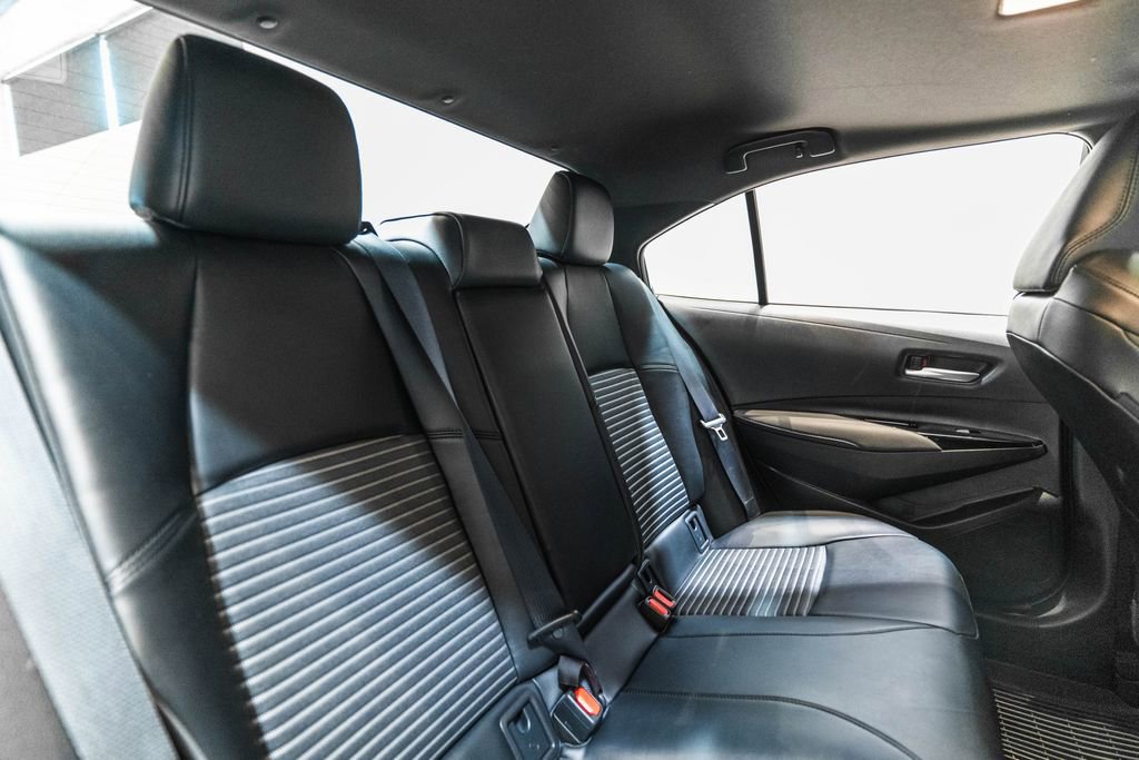 Used 2020 Toyota Corolla XSE FWD image 32