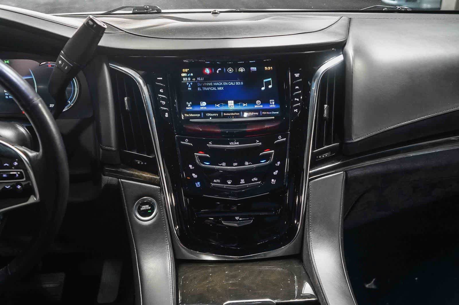 Used 2018 Cadillac Escalade ESV Platinum AWD/4WD image 13