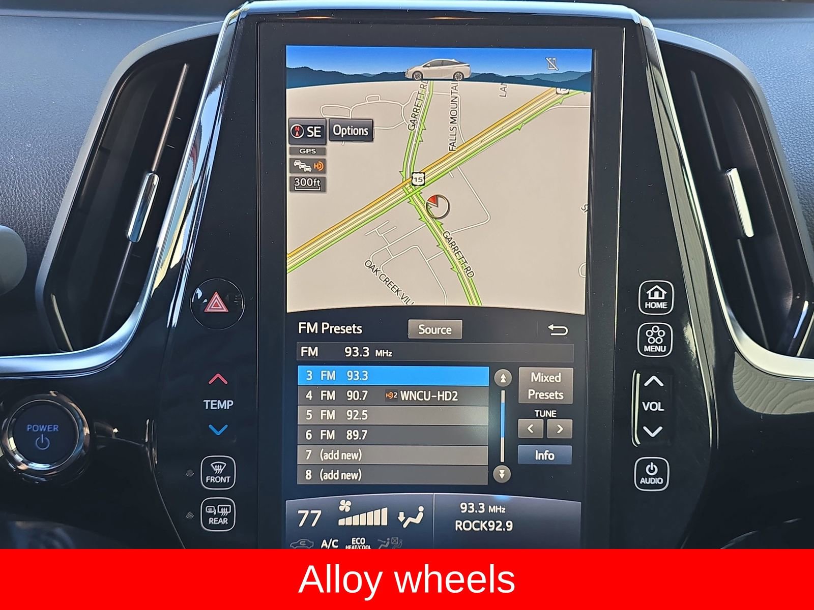 Used 2020 Toyota Prius Limited image 25