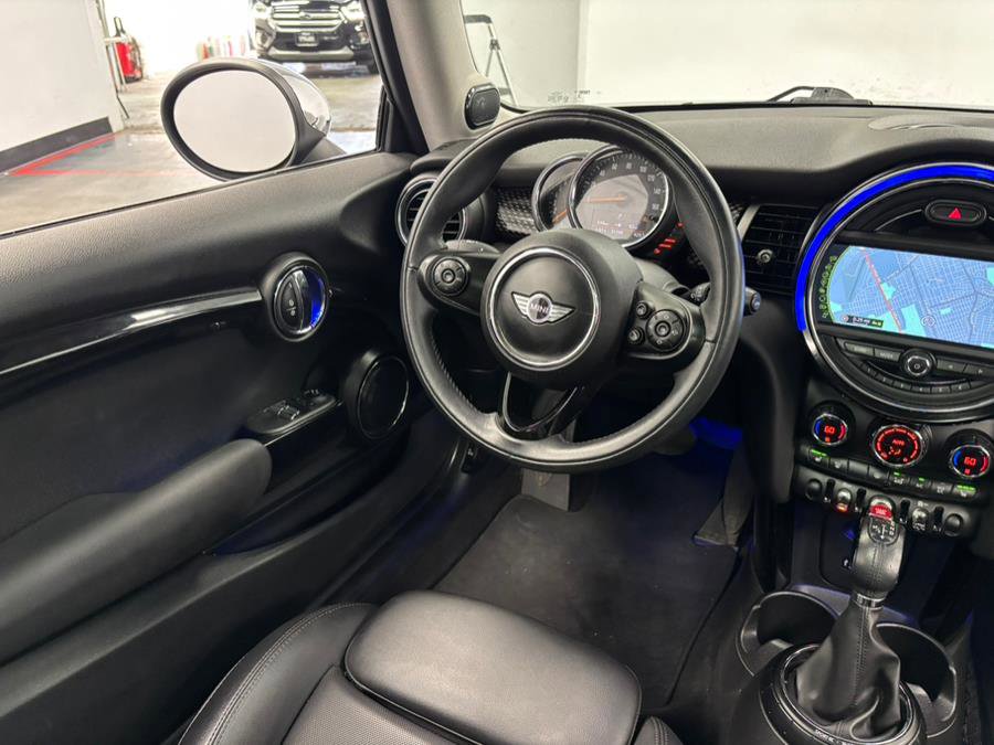 Used 2015 MINI Cooper S image 38