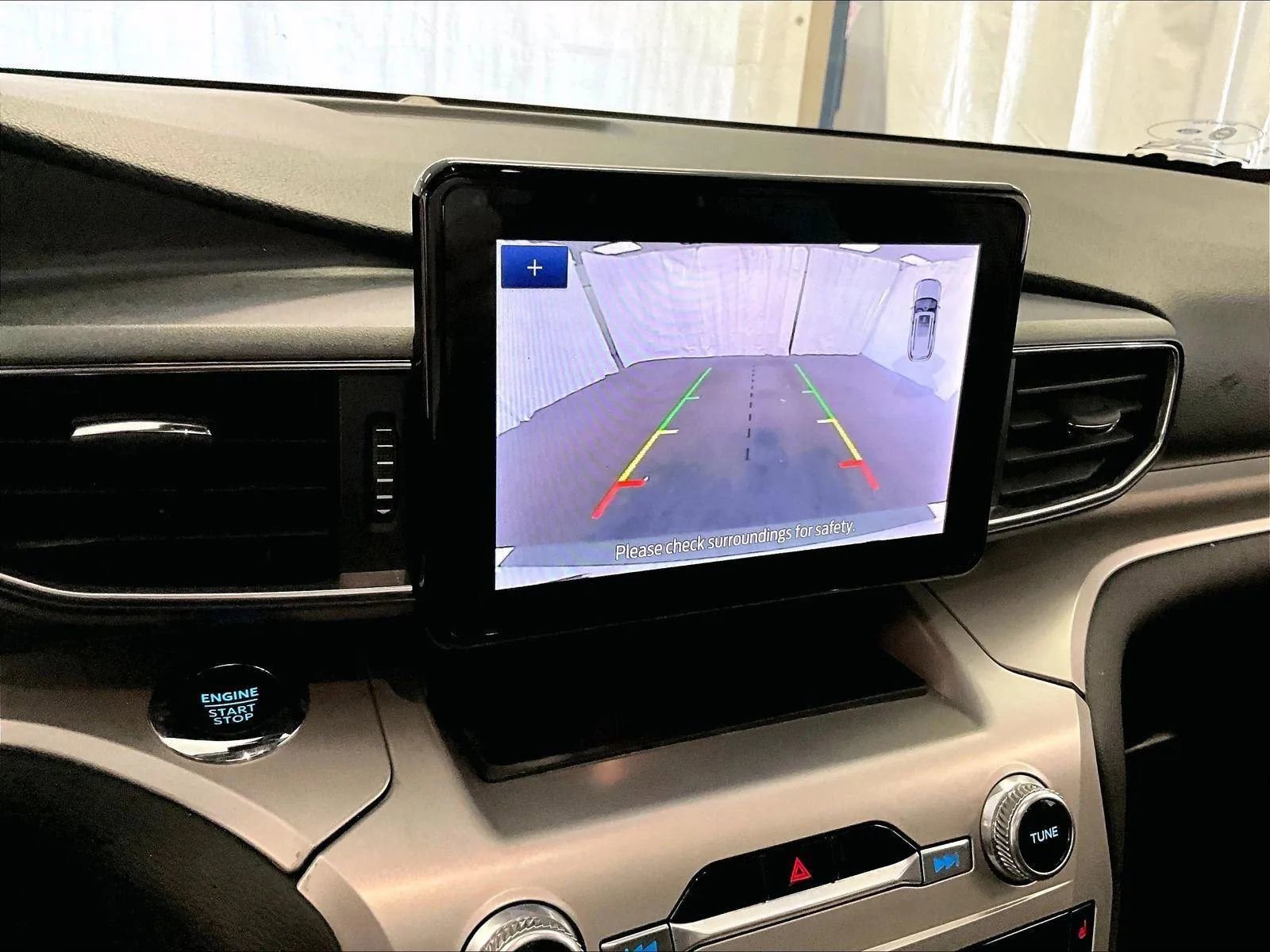 Used 2022 Ford Explorer XLT w/ Equipment Group 202A image 20