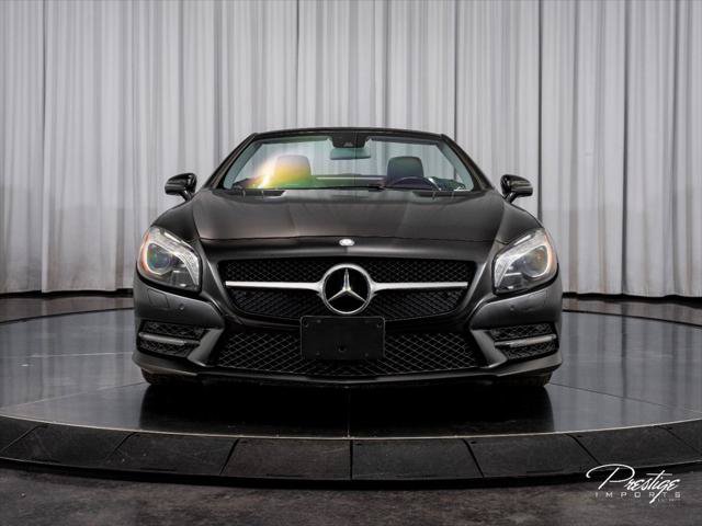 Used 2015 Mercedes-Benz SL 550 image 3