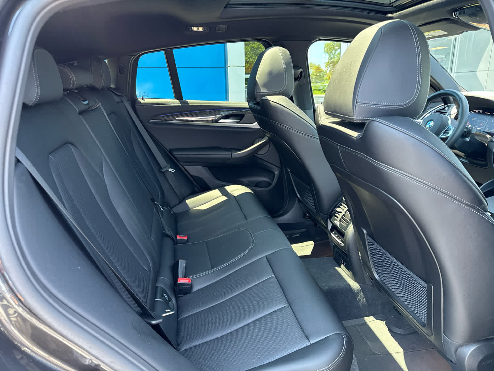 Used 2024 BMW X4 M40i w/ Premium Package AWD/4WD image 5