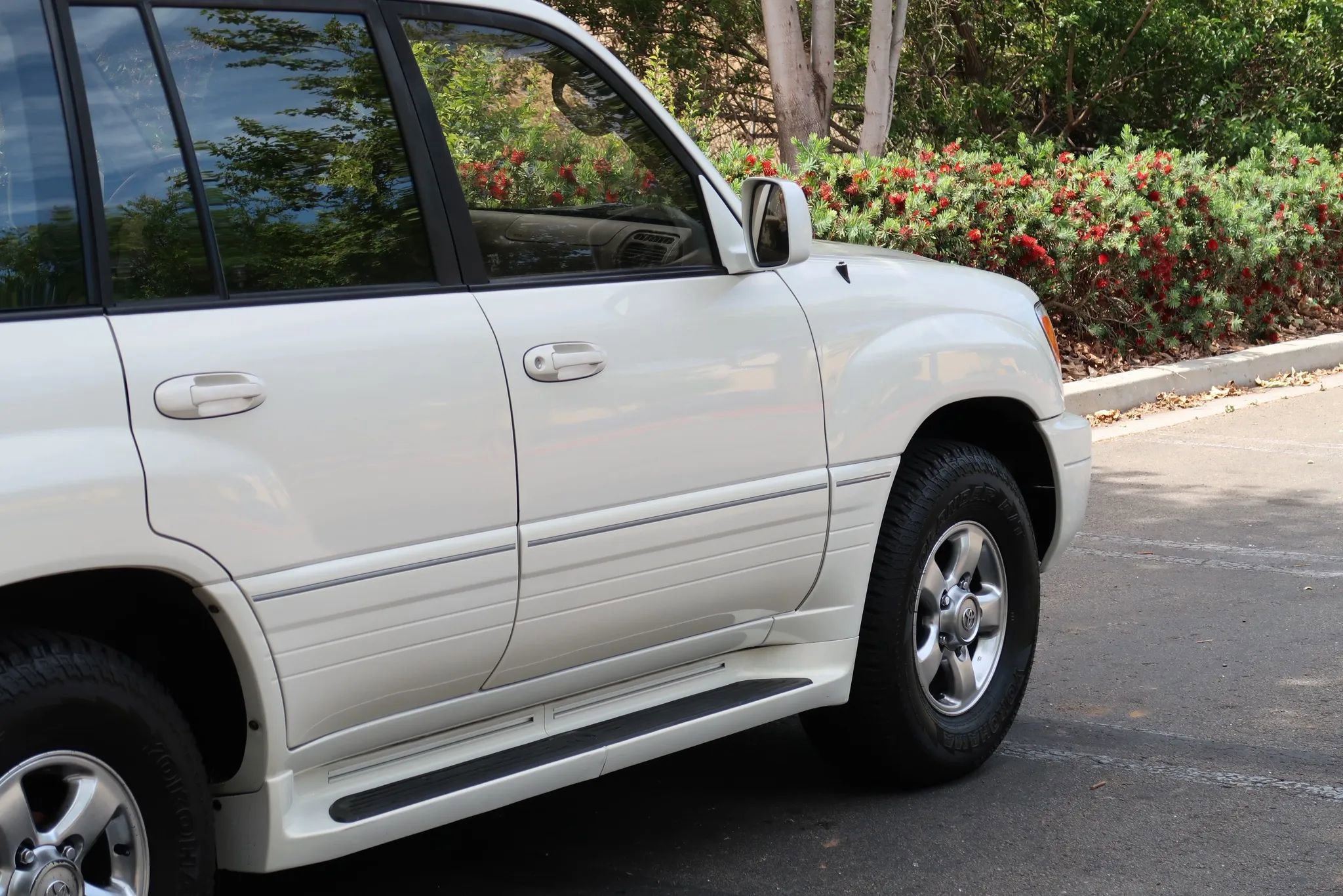 Used 2001 Lexus LX 470 4WD image 11