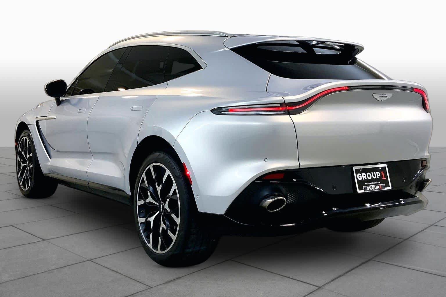 Used 2021 Aston Martin DBX AWD/4WD image 11