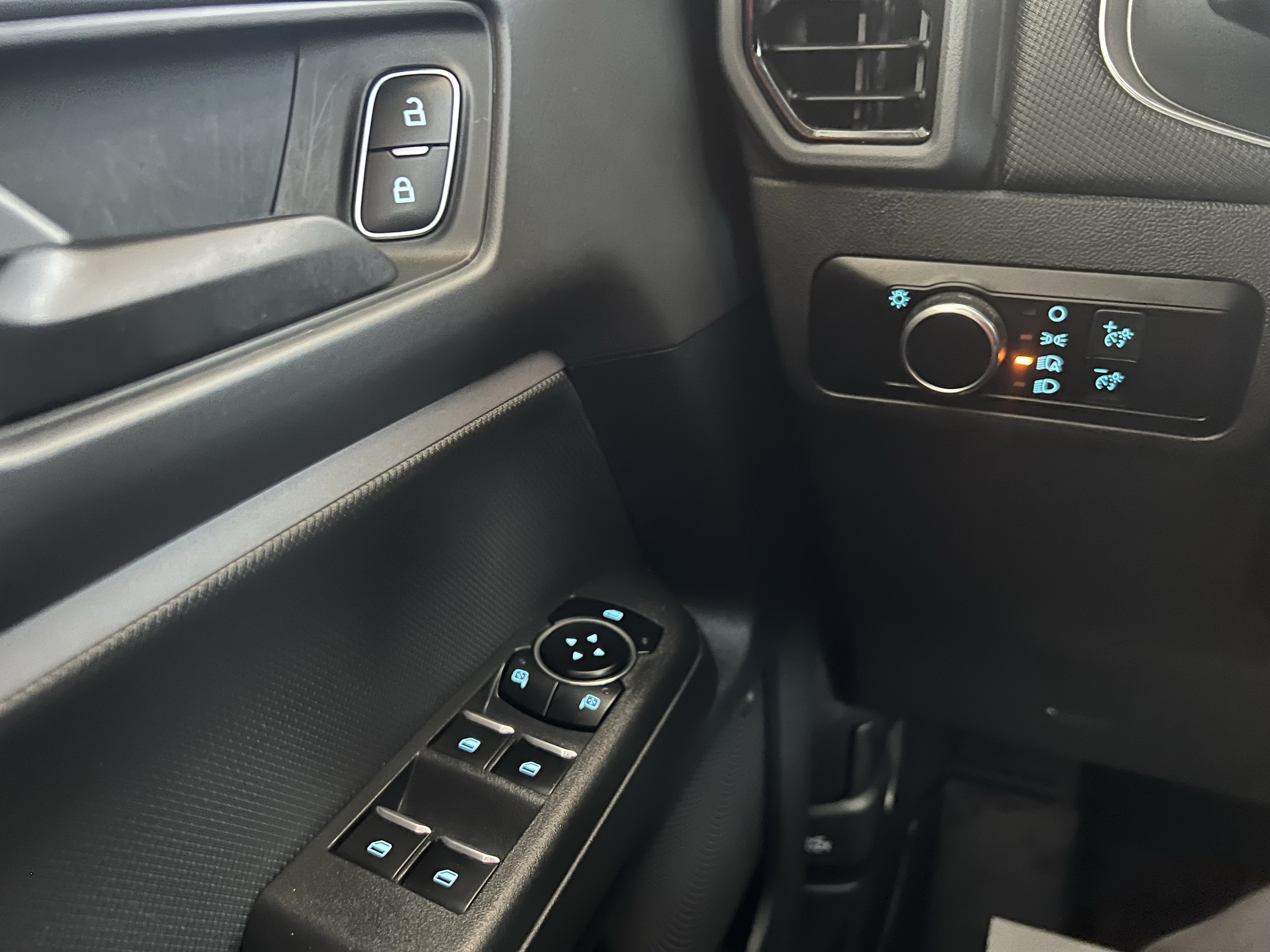 Used 2022 Ford Bronco Sport AWD/4WD image 35