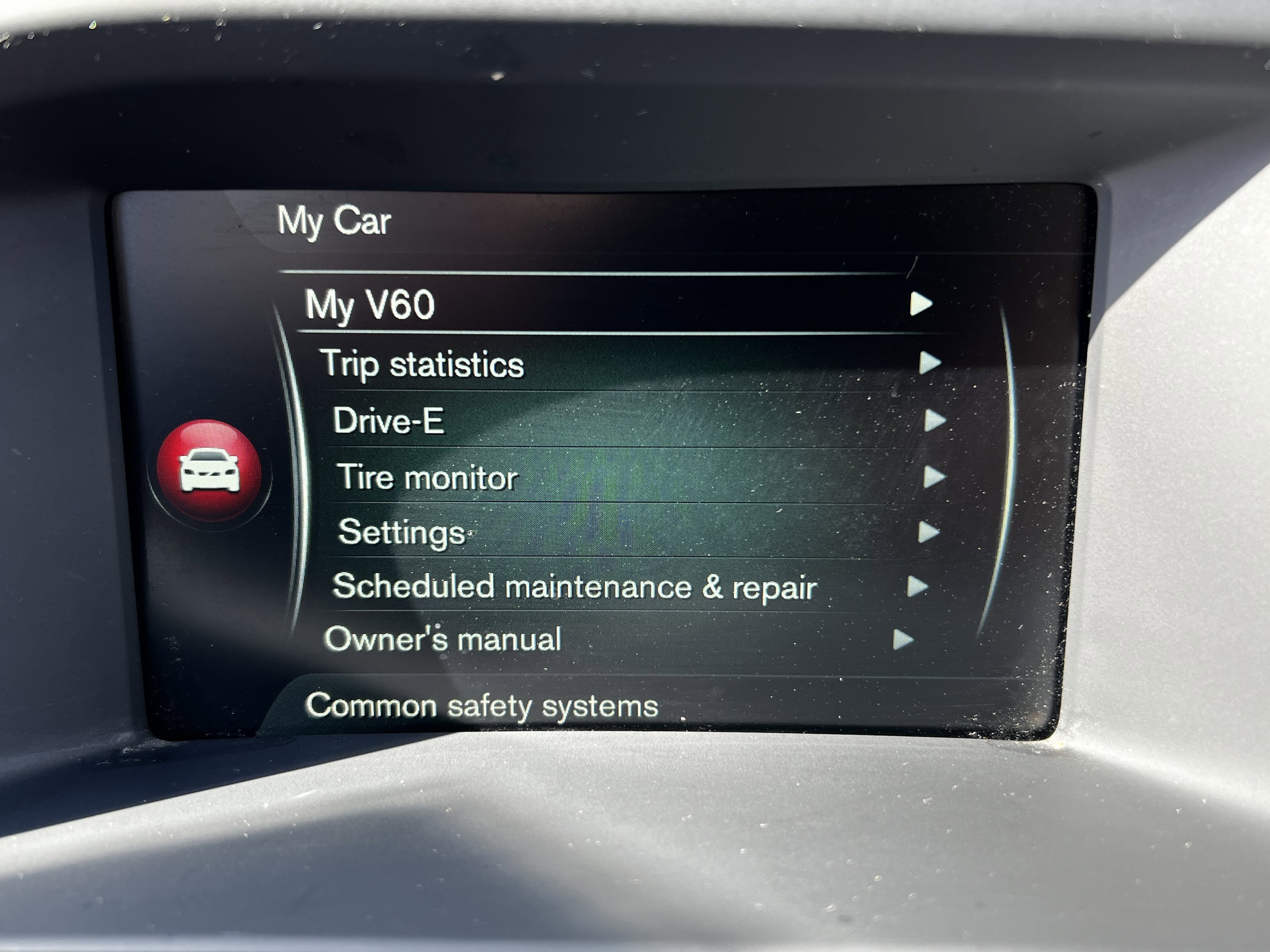 Used 2016 Volvo V60 T5 Premier w/ Convenience Package image 24