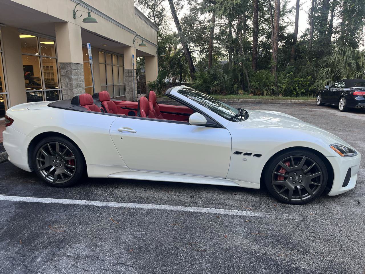Used 2019 Maserati GranTurismo Sport RWD image 3