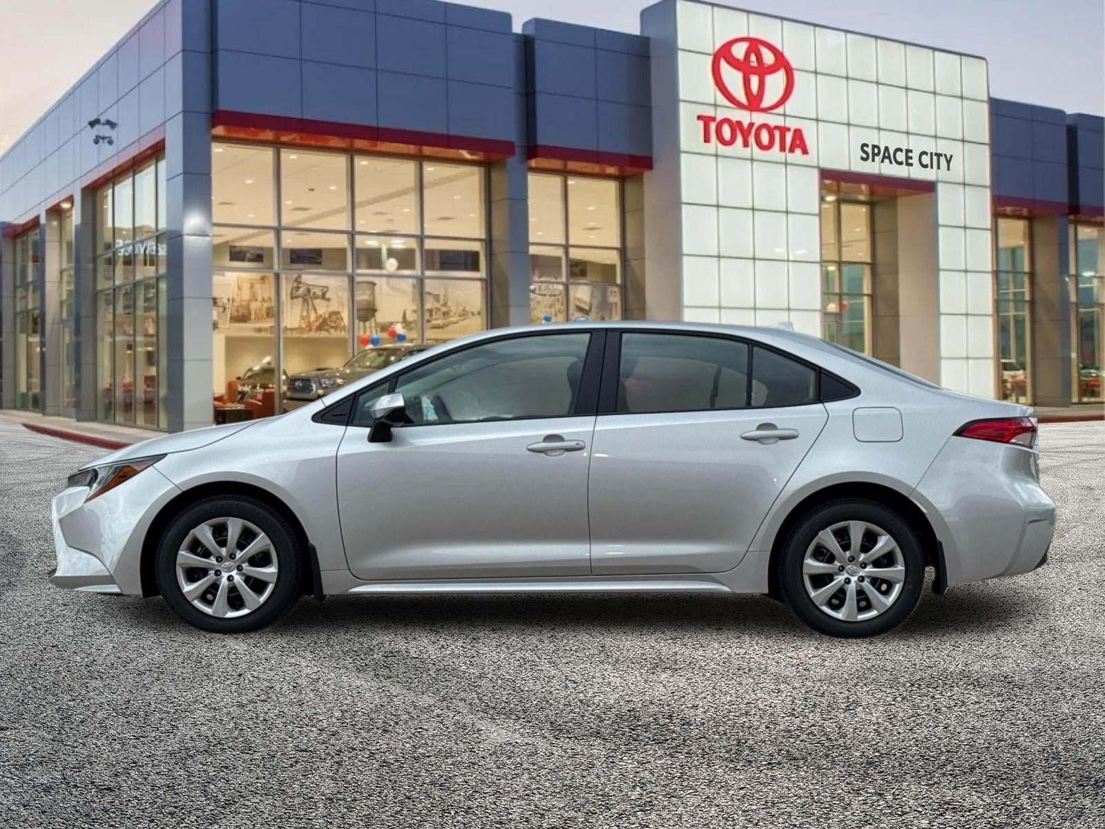 New 2027 Toyota Corolla LE FWD image 3