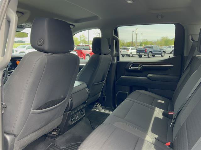 Used 2023 Chevrolet Silverado 1500 LT AWD/4WD image 17